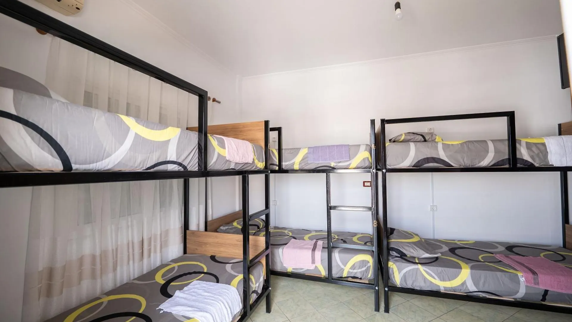 Brothers Of The World Hostel 卡萨米尔 阿尔巴尼亚